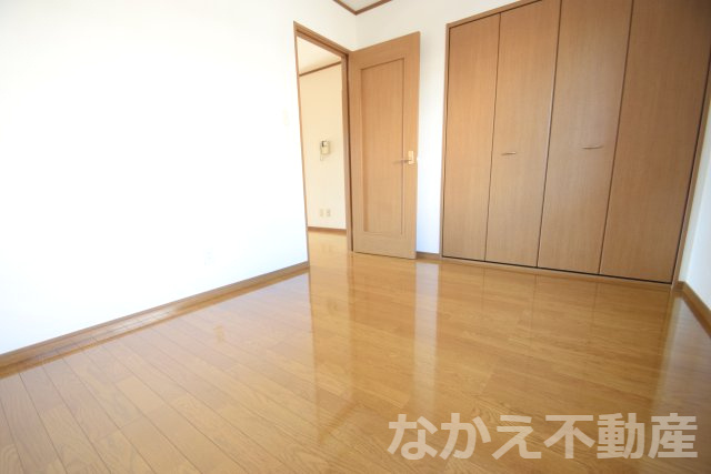 【寝室】 | 落ち着いて過ごせるお部屋なので、寝室にいかがでしょうか
