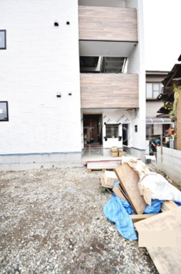 【エントランス】 | リアン雅 | 落ち着いたエントランスです