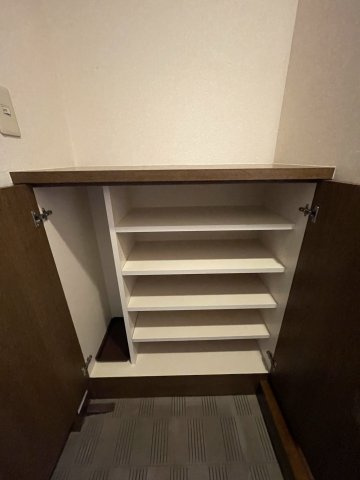 サンロイヤルの収納|(参考)同マンション同間取り他部屋の写真