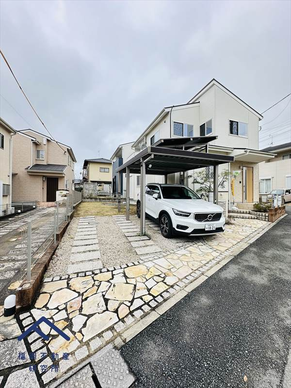 古賀市久保　戸建ての駐車場