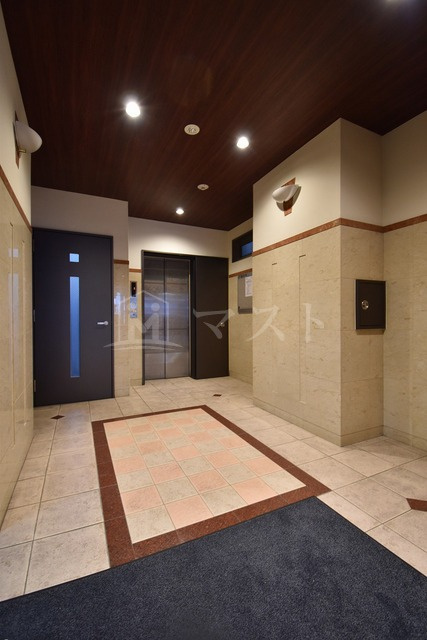 ブリリアントコート心斎橋イーストのロビー