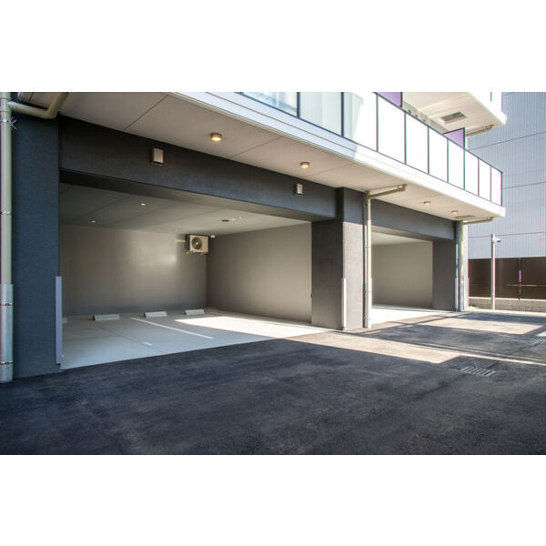S-RESIDENCE上飯田Westの駐車場