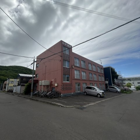 学）コーポＭＴの外観