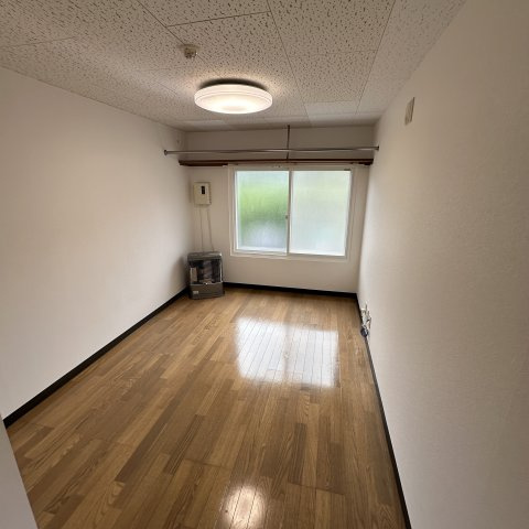 学）コーポＭＴの居間・リビング