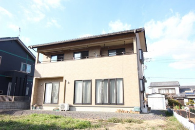 【外観】 | 太田市亀岡町　中古戸建 | 陽当たり良好な南面です。