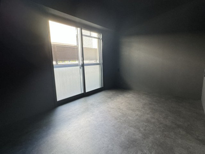 【寝室】 | エクセレント西宮北口 | 広くて明るい寝室