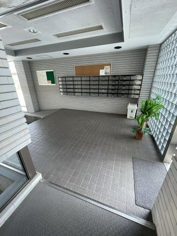 ラポート大日のロビー