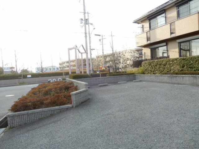 ＧＲＡＮＣＥＥＤ寿の駐車場