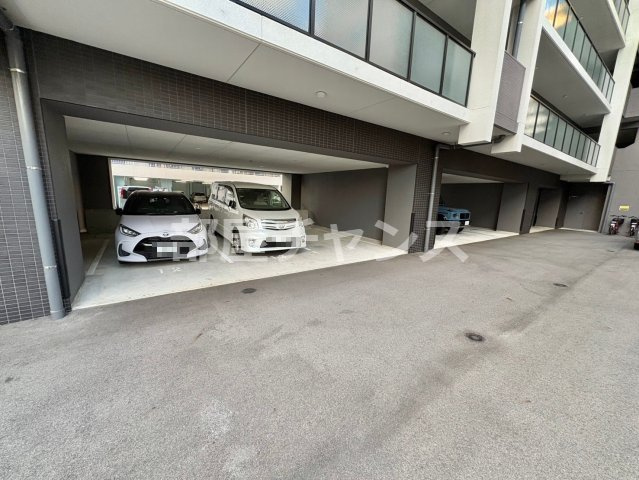 メイクス今池PRIMEの駐車場