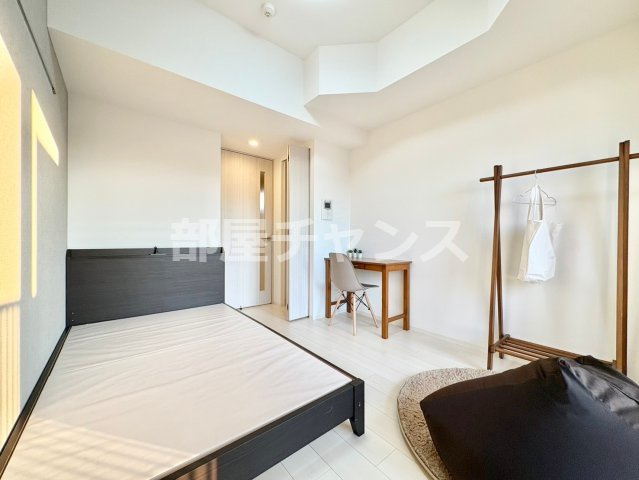 メイクス今池PRIMEの居間・リビング|こちらのリビングで趣味の時間をお楽しみください