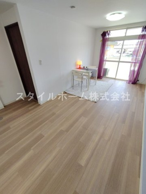 【居間・リビング】 | エルディム藤