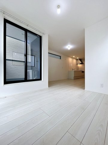 【居間・リビング】 | 北浦和2丁目戸建 | ★快適なくつろぎ空間★