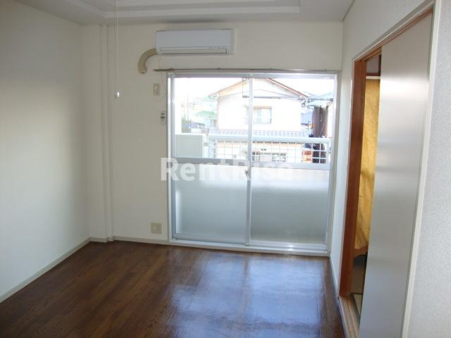 サンパレス尾崎の洋室|洋室