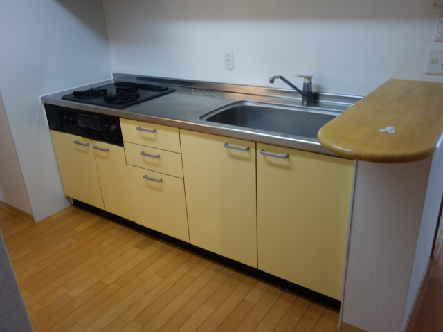 リュイール桃山台のキッチン