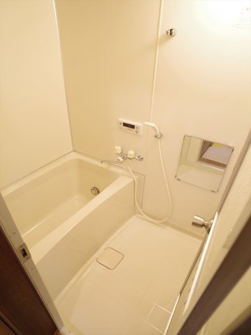 【浴室】 | 睦マンション | なんと、お風呂は追い炊き機能付きなんです。