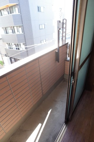 【バルコニー】 | 睦マンション | 南向きで日当りも良好！