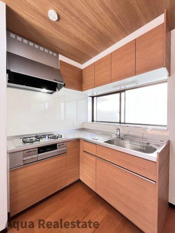 善通寺市上吉田町　リノベ住宅のキッチン