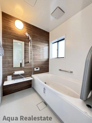 善通寺市上吉田町　リノベ住宅の浴室