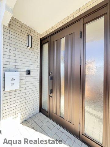 善通寺市上吉田町　リノベ住宅の玄関