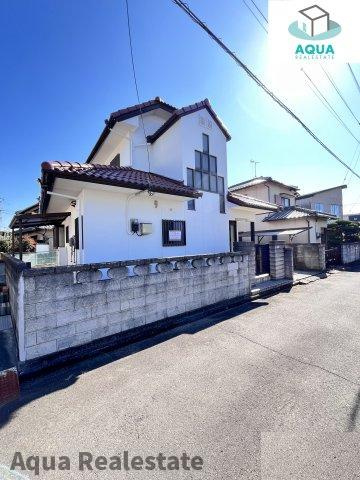 善通寺市上吉田町　リノベ住宅の前面道路含む現地写真