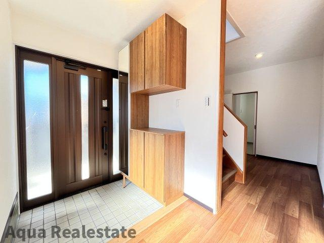 善通寺市上吉田町　リノベ住宅の玄関