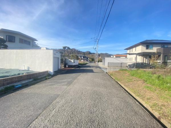 和歌山市上野　土地の前面道路含む現地写真