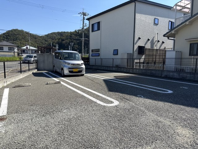 レガートⅠの駐車場