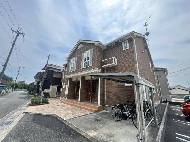 シュラインイースト