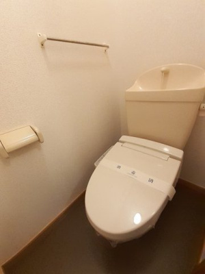 【トイレ】 | ビサイド・花仙橋Ⅱ | 落ち着いた色調のトイレです