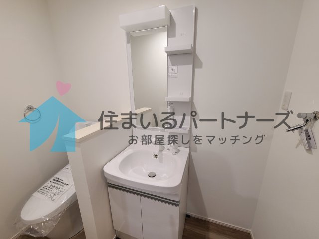 CASA上津の独立洗面台|朝の支度にも助かる、独立の洗髪洗面化粧台