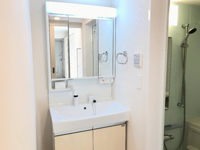 【洗面所】 | サウザンド クレーン