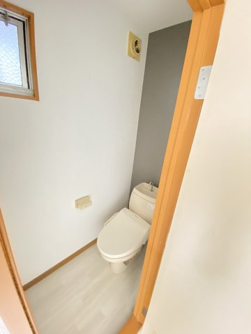 ラ・メゾン宮野のトイレ|※101号室の写真です