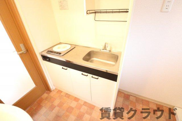 ウェリナ大森台のキッチン|コンパクトなキッチンで掃除もラクラク