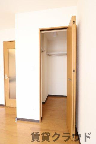 ウェリナ大森台の収納|洋服はもちろん、その他の荷物も収納可能♪