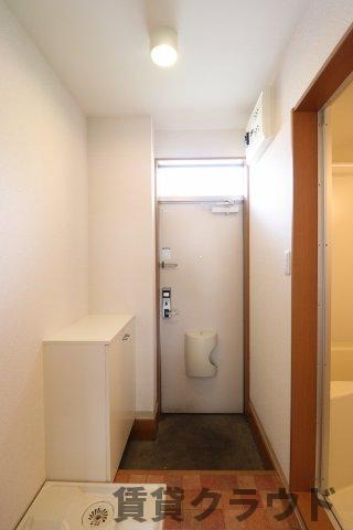 ウェリナ大森台の玄関|シューズボックス付きで靴もスッキリ収納！