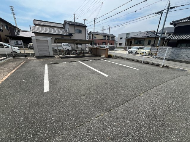 ブリッサの駐車場