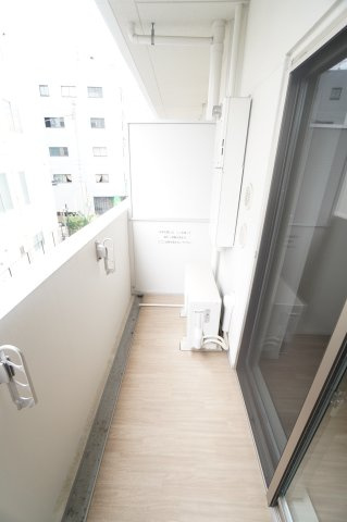 【バルコニー】 | プライムメゾン千葉新町 | ※同物件・同タイプの写真です。