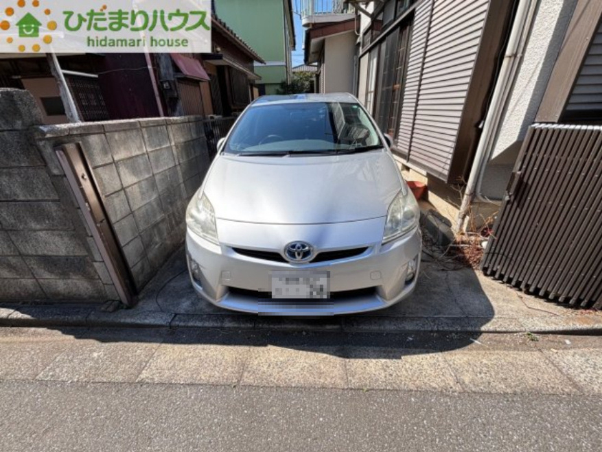 上尾市平塚　中古一戸建ての駐車場
