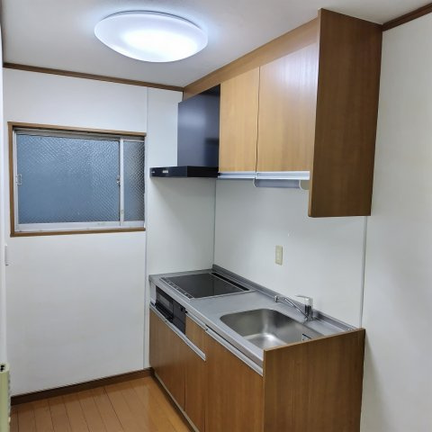 ６０６８８　岐阜市茜部菱野アパートのキッチン