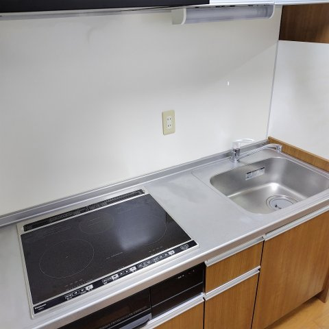 ６０６８８　岐阜市茜部菱野アパートのキッチン