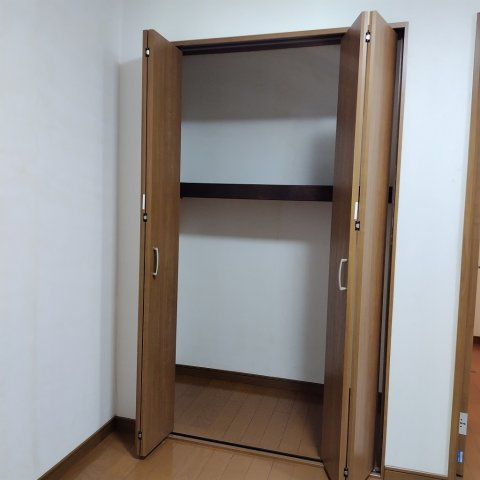 ６０６８８　岐阜市茜部菱野アパートの収納