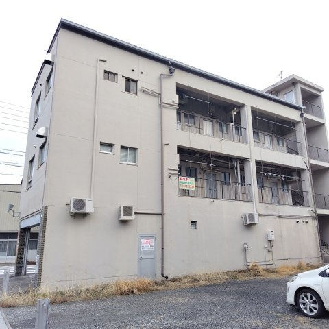 ６０６８８　岐阜市茜部菱野アパートの外観