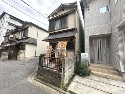 【外観】 | 東菱屋町　中古戸建 | 閑静な住宅地で車通りも少なく小さなお子様にも安心です♪