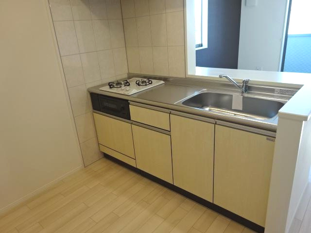 熊本市南区御幸笛田２丁目のアパートのキッチン