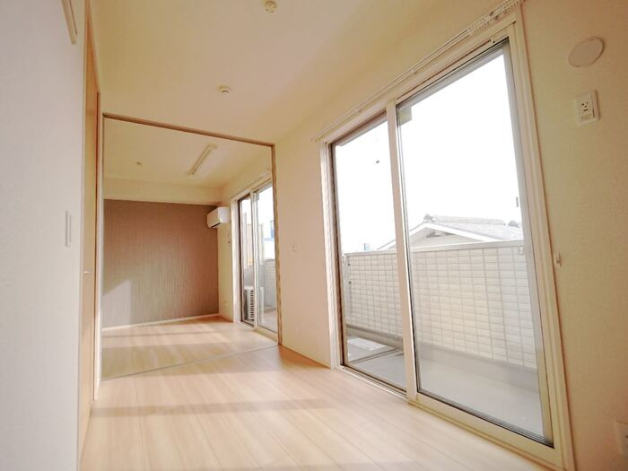 はなあずみの居間・リビング|ゆったりとした居間です