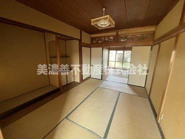 ６２５８１　岐阜市長森細畑中古戸建ての和室