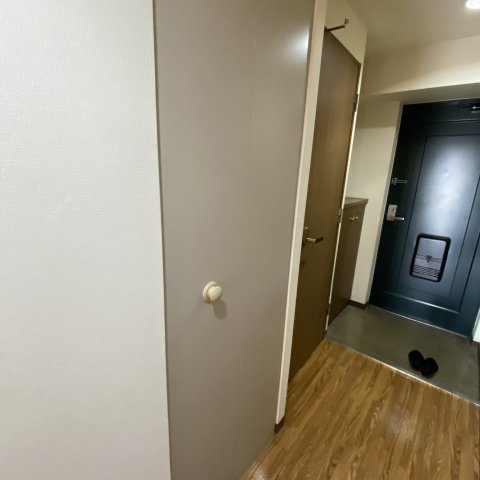 ティアラ高砂ハイツの玄関