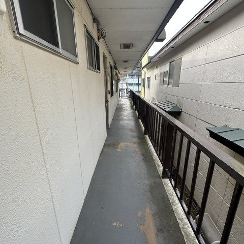 マンション城のロビー