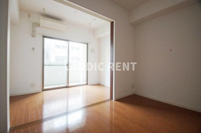 【居間・リビング】 | F・PARC天神南