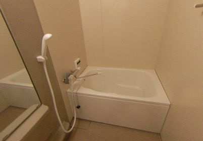 アンジェリーク府中の浴室|日々の疲れを癒すお風呂付です